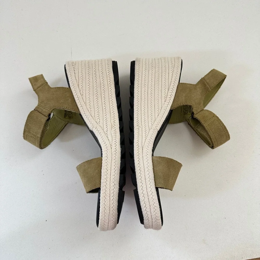 Sorel Cameron Wedge Sandals Womens Size 9.5 Olive Green Espadrille Shoes Suede